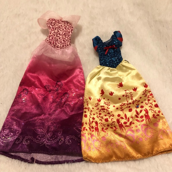 1997 Ariel Disney Doll + Two Princess Dress set - Picture 4 of 6